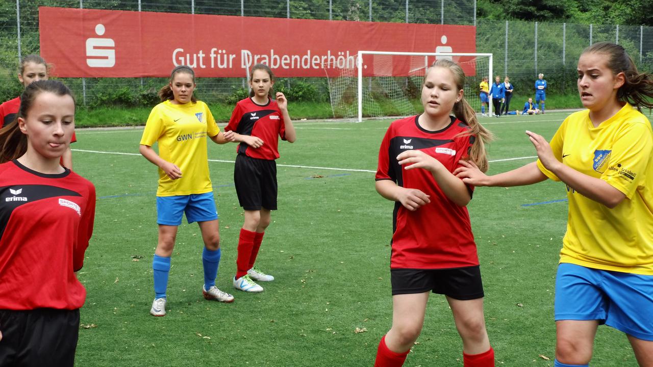 1. Girls Cup 2013