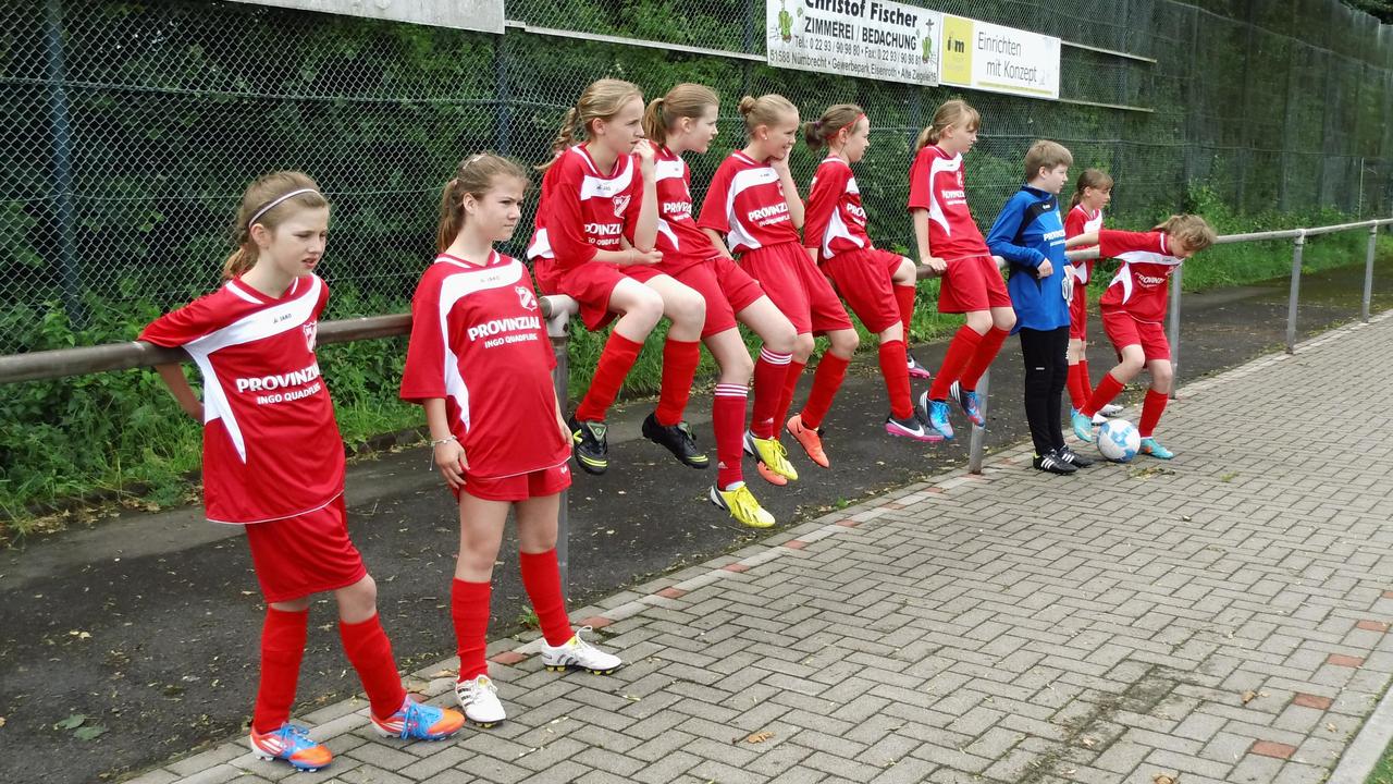 1. Girls Cup 2013