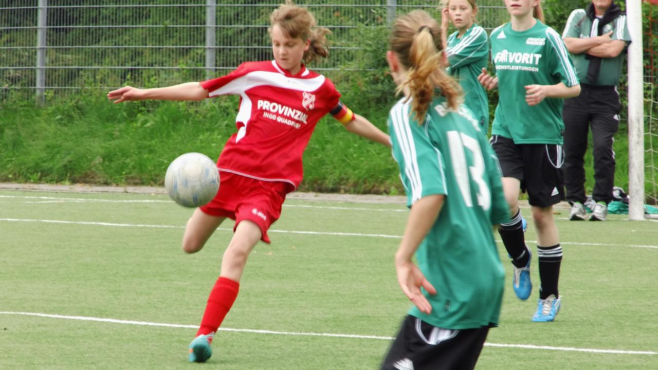 1. Girls Cup 2013