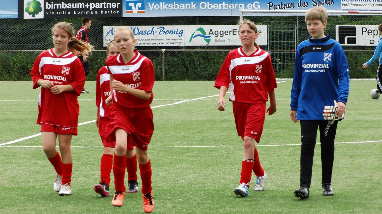 1. Girls Cup 2013