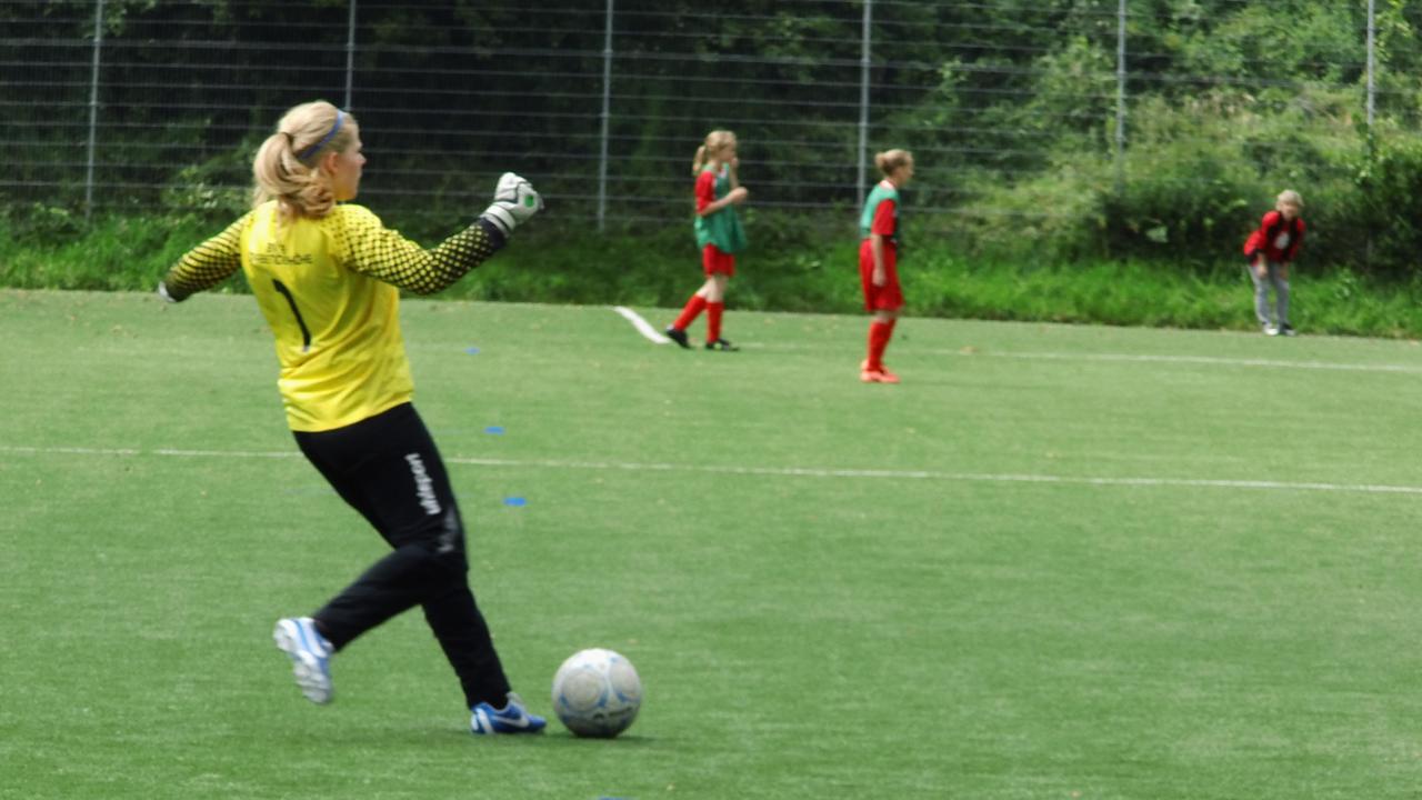 1. Girls Cup 2013