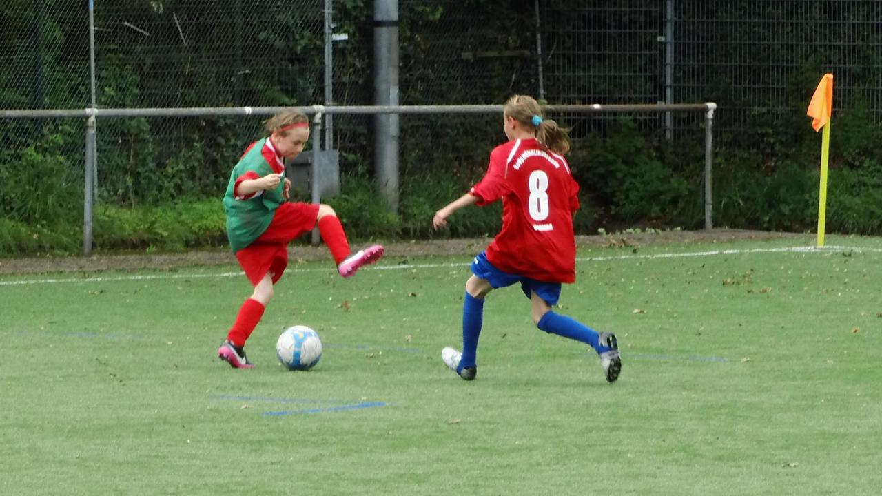 1. Girls Cup 2013