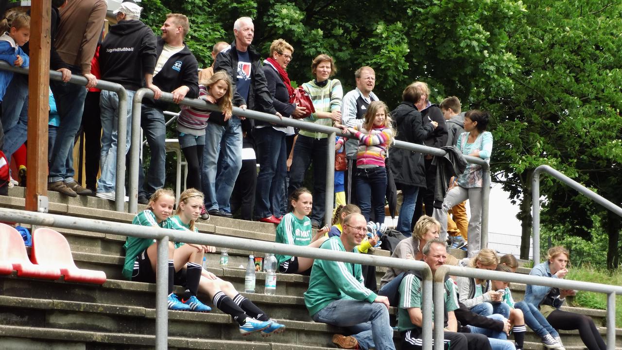 1. Girls Cup 2013
