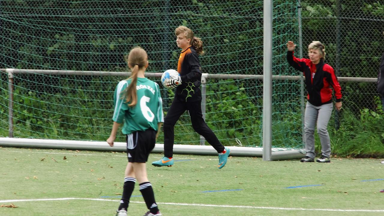 1. Girls Cup 2013