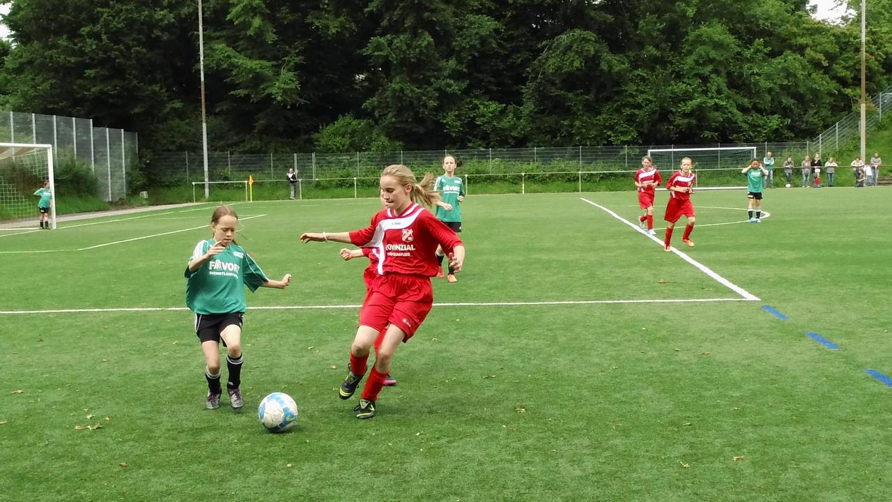 1. Girls Cup 2013