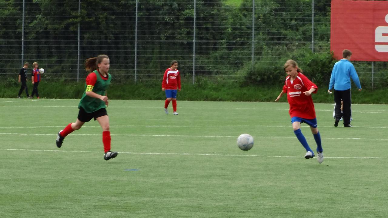 1. Girls Cup 2013
