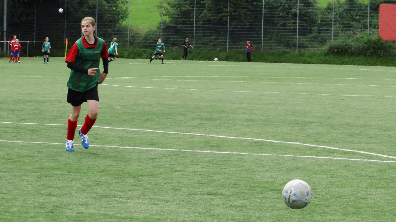 1. Girls Cup 2013