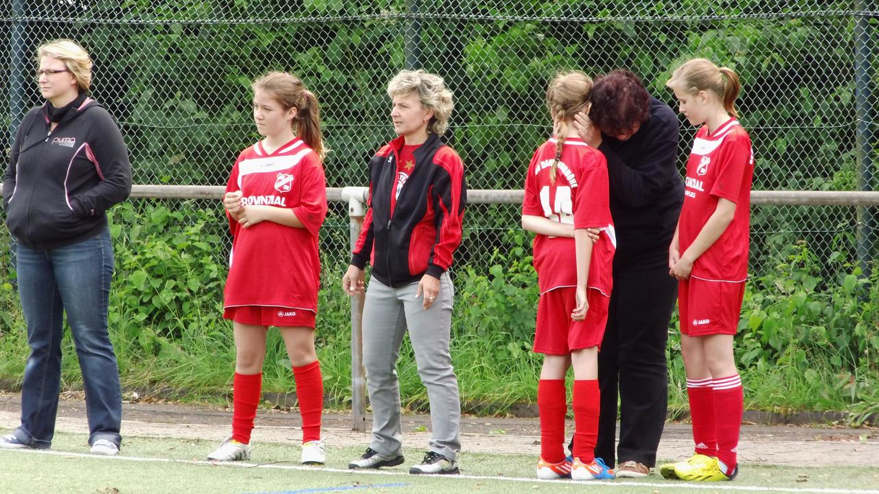 1. Girls Cup 2013