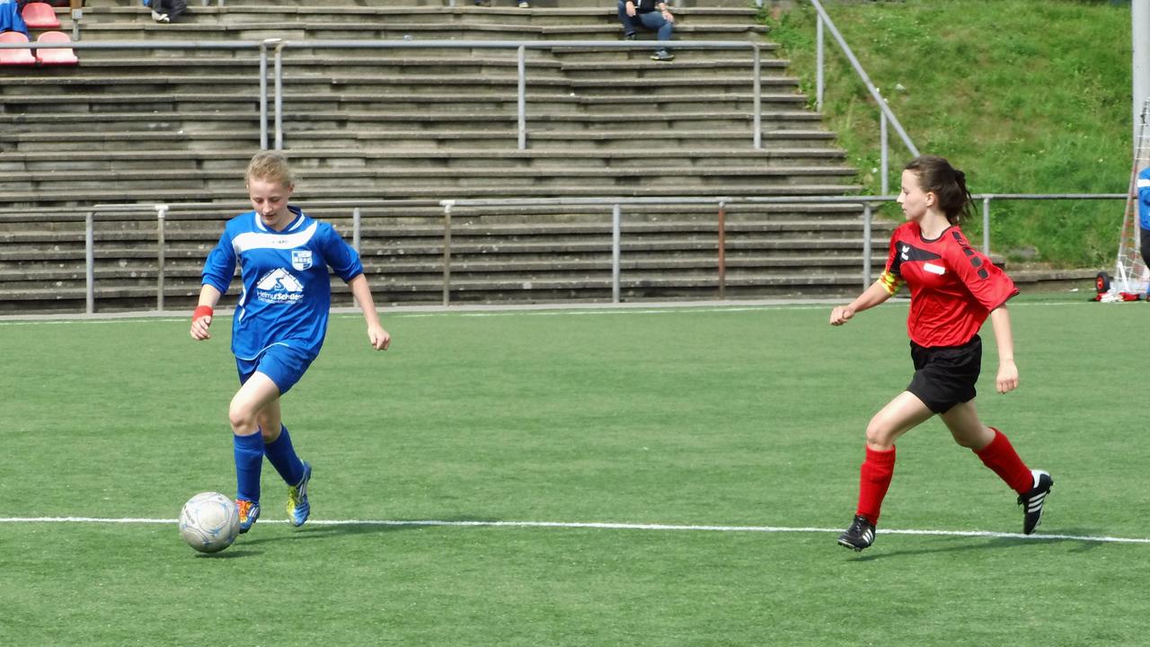 1. Girls Cup 2013